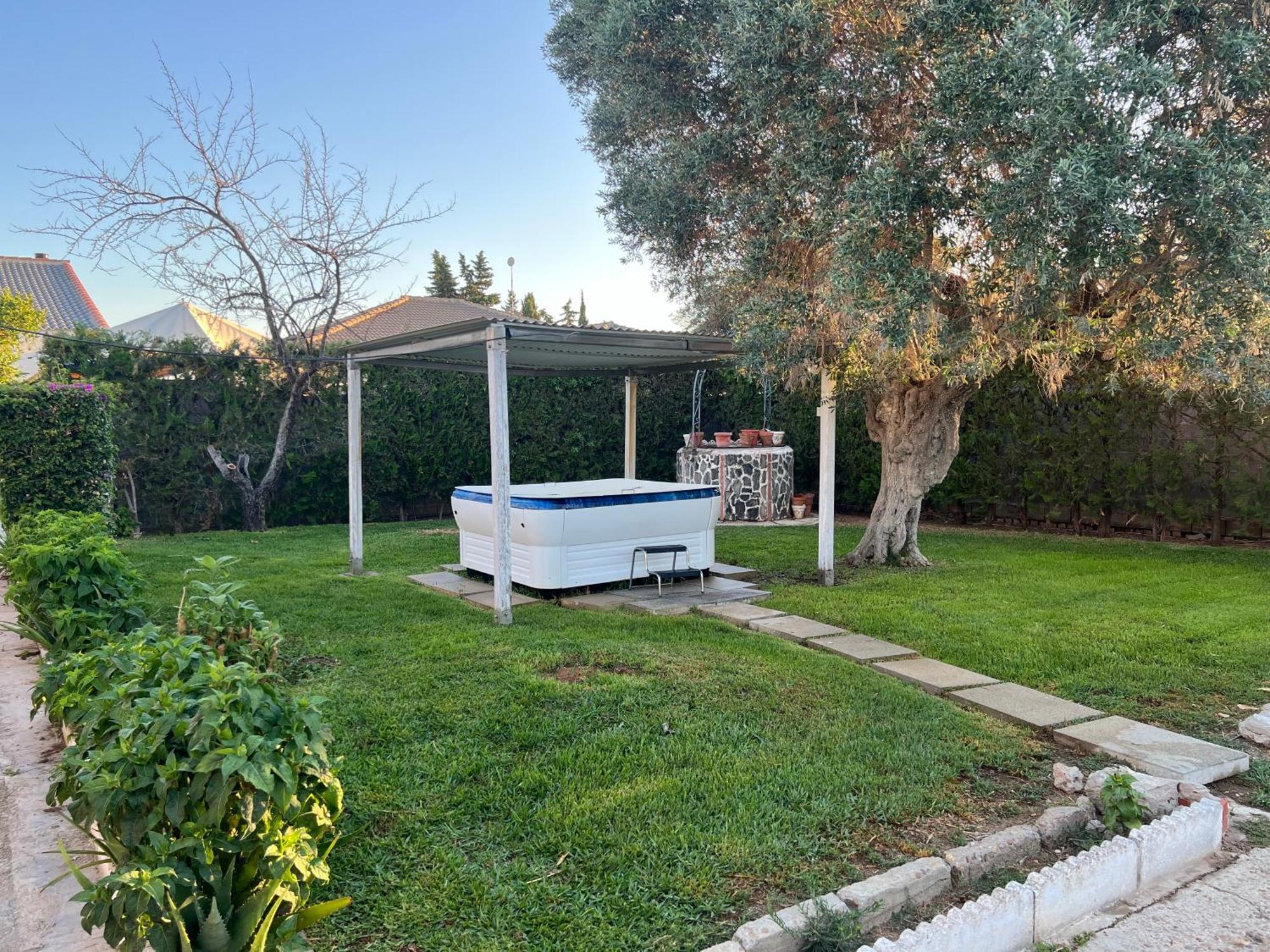 Chalet Piscina Jakuzzi Sevilla Hacienda de Tarazona 外观 照片